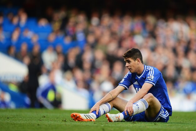 LONDON, ENGLAND - APRIL 19:  Oscar of Chelsea reacts to a missed chance during the Barclays Premier League match between Chelsea and Sunderland at Stamford Bridge on April 19, 2014 in London, England.  (Photo by Jamie McDonald/Getty Images)