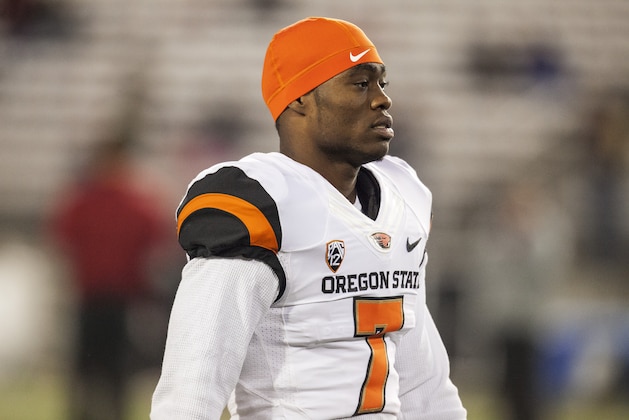 Oregon State wide receiver Brandin Cooks (7) walks onto the field for warmups before the start of an NCAA college football game against Washington State on Saturday, Oct. 12, 2013, at Martin Stadium in Pullman, Wash. Oregon State won 52-24. (AP Photo/Dean Hare)