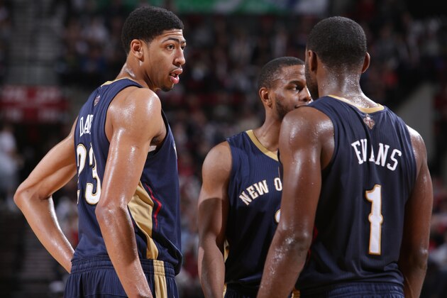 PORTLAND, OR - APRIL 6:  Anthony Davis #23 and Tyreke Evans #1 of the New Orleans Pelicans huddle up during the game against the Portland Trail Blazers on April 6, 2014 at the Moda Center Arena in Portland, Oregon. NOTE TO USER: User expressly acknowledges and agrees that, by downloading and or using this photograph, user is consenting to the terms and conditions of the Getty Images License Agreement. Mandatory Copyright Notice: Copyright 2014 NBAE (Photo by Sam Forencich/NBAE via Getty Images)