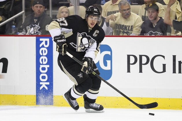 PITTSBURGH, PA - MAY 02:  Sidney Crosby #87 of the Pittsburgh Penguins handles the puck against the New York Rangers in Game One of the Second Round of the 2014 NHL Stanley Cup Playoffs at Consol Energy Center on May 02, 2014 in Pittsburgh, Pennsylvania.  (Photo by Justin K. Aller/Getty Images)