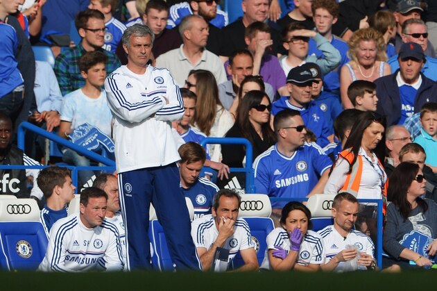 LONDON, ENGLAND - MAY 04:  Chelsea manager Jose Mourinho looks on during the Barclays Premier League match between Chelsea and Norwich City at Stamford Bridge on May 4, 2014 in London, England.  (Photo by Michael Regan/Getty Images)