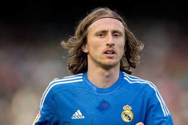 SEVILLE, SPAIN - JANUARY 18: Luka Modric of Real Madrid CF in action during the La Liga match between Real Betis Balompie and Real Madrid CF at Estadio Benito Villamarin on January 18, 2014 in Seville, Spain.  (Photo by Gonzalo Arroyo Moreno/Getty Images)