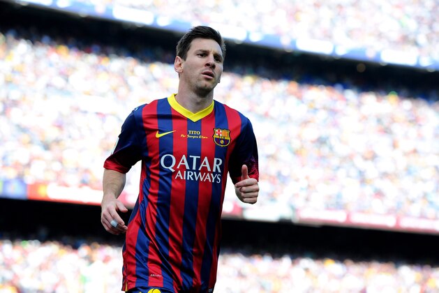 BARCELONA, SPAIN - MAY 03:  Lionel Messi of FC Barcelona looks on  during the La Liga match between FC Barcelona and Getafe CF at Nou Camp on May 3, 2014 in Barcelona, Spain.  (Photo by David Ramos/Getty Images)