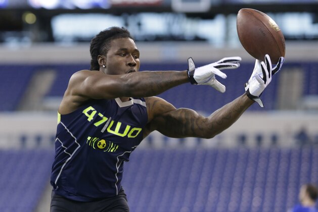 Clemson wide receiver Sammy Watkins makes a catch during a drill at the NFL football scouting combine in Indianapolis, Sunday, Feb. 23, 2014. (AP Photo/Michael Conroy)