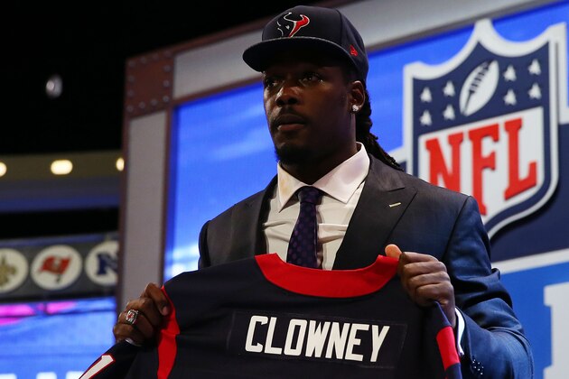 NEW YORK, NY - MAY 08:  Jadeveon Clowney of the South Carolina Gamecocks poses with a jersey after he was picked #1 overall by the Houston Texansduring the first round of the 2014 NFL Draft at Radio City Music Hall on May 8, 2014 in New York City.  (Photo by Elsa/Getty Images)