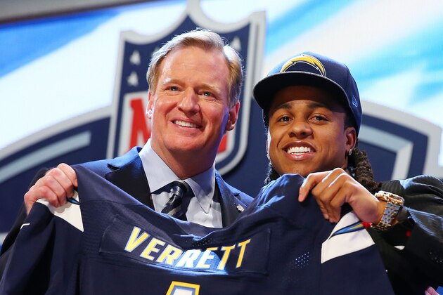 NEW YORK, NY - MAY 08:  Jason Verrett of the TCU Horned Frogs poses with NFL Commissioner Roger Goodell after he was picked #25 overall by the San Diego Chargers during the first round of the 2014 NFL Draft at Radio City Music Hall on May 8, 2014 in New York City.  (Photo by Elsa/Getty Images)