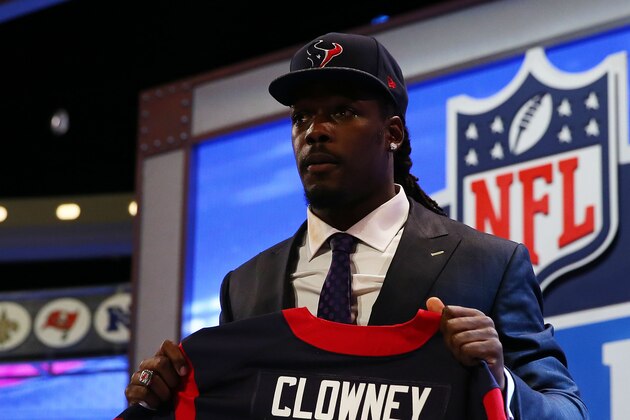 NEW YORK, NY - MAY 08:  Jadeveon Clowney of the South Carolina Gamecocks poses with a jersey after he was picked #1 overall by the Houston Texansduring the first round of the 2014 NFL Draft at Radio City Music Hall on May 8, 2014 in New York City.  (Photo by Elsa/Getty Images)