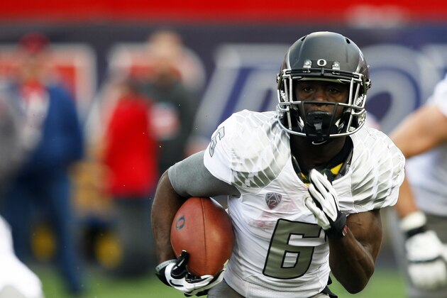 Oregon running back De'Anthony Thomas (6) during the first half of an NCAA football game against Arizona, Saturday, Nov. 23, 2013, in Tucson, Ariz. (AP Photo/Rick Scuteri)