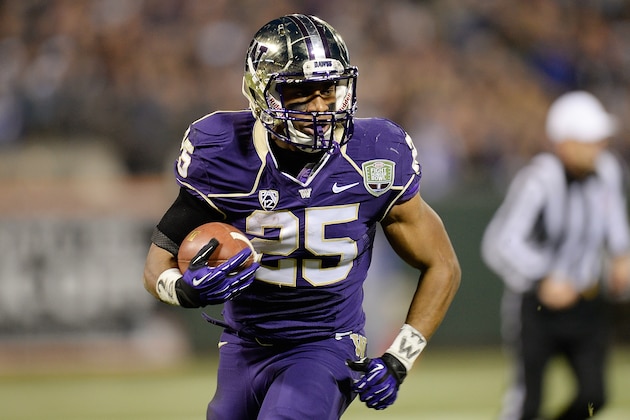 SAN FRANCISCO, CA - DECEMBER 27:  Bishop Sankey #25 of the Washington Huskies rushes for a twelve yard touchdown against the BYU Cougars during the first quarter in the Fight Hunger Bowl at AT&T Park on December 27, 2013 in San Francisco, California.  (Photo by Thearon W. Henderson/Getty Images)
