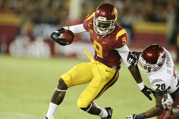 Southern California wide receiver Marqise Lee runs against Washington State during the second half of an NCAA college football game in Los Angeles, Saturday, Sept. 7, 2013. (AP Photo/Chris Carlson)