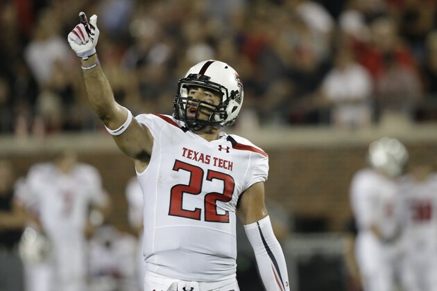 Texas Tech tight end Jace Amaro (22) points the the crowd during the first half of an NCAA  college football game against SMU, Friday, Aug. 30, 2013, in Dallas. (AP Photo/LM Otero)