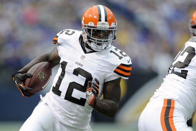 MINNEAPOLIS, MN - SEPTEMBER 22: Josh Gordon #12 of the Cleveland Browns carries the football during the game against the Minnesota Vikings on September 22, 2013 at Mall of America Field at the Hubert H. Humphrey Metrodome in Minneapolis, Minnesota. (Photo by Hannah Foslien/Getty Images)