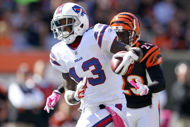 CINCINNATI, OH - OCTOBER 02:  Stevie Johnson #13 of the Buffalo Bills runs with the ball during the NFL game against the Cincinnati Bengals at Paul Brown Stadium on October 2, 2011 in Cincinnati, Ohio.  (Photo by Andy Lyons/Getty Images)