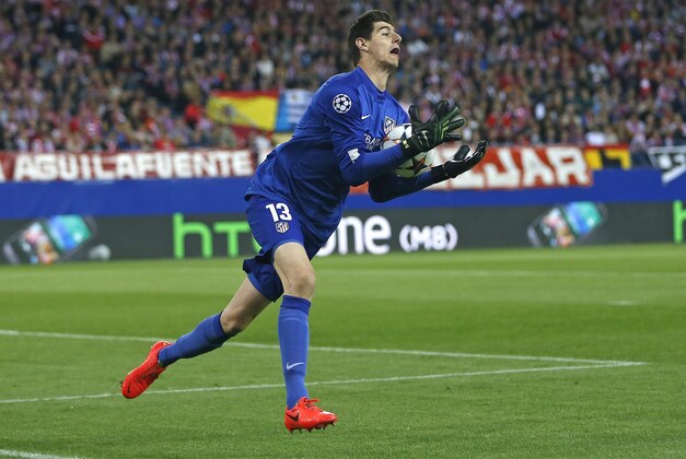 Atletico goalkeeper Thibaut Courtois catches the ball during the Champions League semifinal first leg soccer match between Atletico Madrid and Chelsea at the Vicente Calderon stadium in Madrid, Spain, Tuesday, April 22, 2014. (AP Photo/Andres Kudacki) Atletico goalkeeper Thibaut Courtois catches the ball during the Champions League semifinal first leg soccer match between Atletico Madrid and Chelsea at the Vicente Calderon stadium in Madrid, Spain, Tuesday, April 22, 2014. (AP Photo/Andres Kudacki)