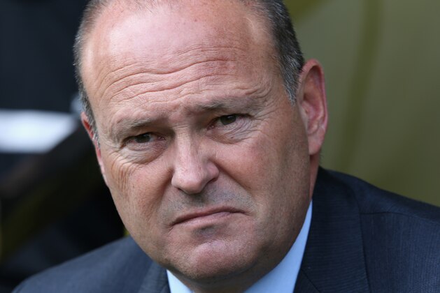 NORWICH, ENGLAND - APRIL 05: Manager Pepe Mel of West Brom looks on prior to the Barclays Premier League match between Norwich City and West Bromwich Albion at Carrow Road on April 5, 2014 in Norwich, England.  (Photo by Ian Walton/Getty Images)