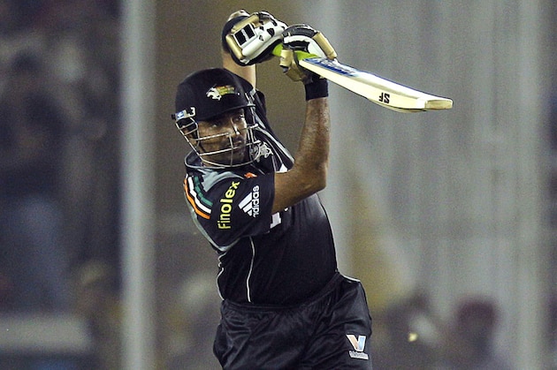 Robin Uthappa of Pune Warriors plays a shot against Kings XI Punjab during an Indian Premier League cricket match between Kings XI Punjab and Pune Warriors in Mohali, India, Sunday, May 8, 2011. The fourth edition of the world's richest cricket tournament scheduled between April 8-May 28 comprises of 10 teams and 74 matches. (AP Photo/Saurabh Das)
