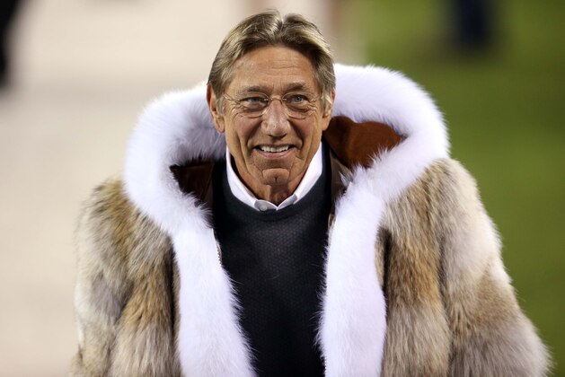 Feb 2, 2014; East Rutherford, NJ, USA;  New York Jets former quarterback Joe Namath before Super Bowl XLVIII between the Seattle Seahawks and the Denver Broncos at MetLife Stadium.  Mandatory Credit: Joe Camporeale-USA TODAY Sports