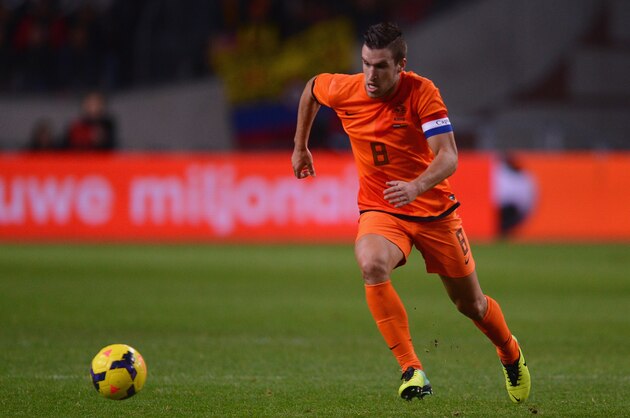 AMSTERDAM, NETHERLANDS - NOVEMBER 19:  Kevin Strootman of Netherlands runs with the ball during the International Friendly match between Netherlands and Colombia at Amsterdam ArenA on November 19, 2013 in Amsterdam, Netherlands.  (Photo by Lars Baron/Getty Images)