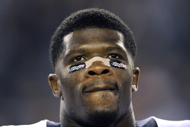Houston Texans wide receiver Andre Johnson wears