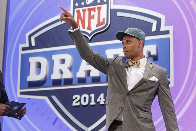Vanderbilt wide receiver Jordan Matthews reacts to the crowd after being selected as the 42 pick by the Philadelphia Eagles in the second round of the 2014 NFL Draft, Friday, May 9, 2014, in New York. (AP Photo/Jason DeCrow)