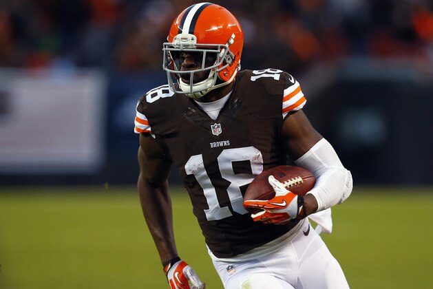 CLEVELAND, OH - NOVEMBER 03:  Wide receiver Greg Little #18 of the Cleveland Browns runs against the Baltimore Ravens at FirstEnergy Stadium on November 3, 2013 in Cleveland, Ohio.  (Photo by Matt Sullivan/Getty Images)