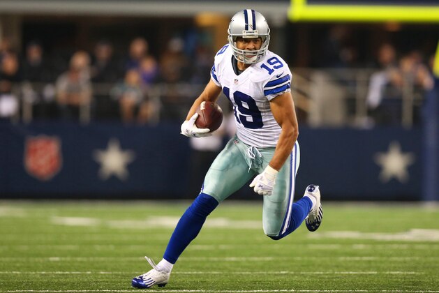 Dec 29, 2013; Arlington, TX, USA; Dallas Cowboys receiver Miles Austin (19) runs after a reception against the Philadelphia Eagles at AT&T Stadium. Mandatory Credit: Matthew Emmons-USA TODAY Sports