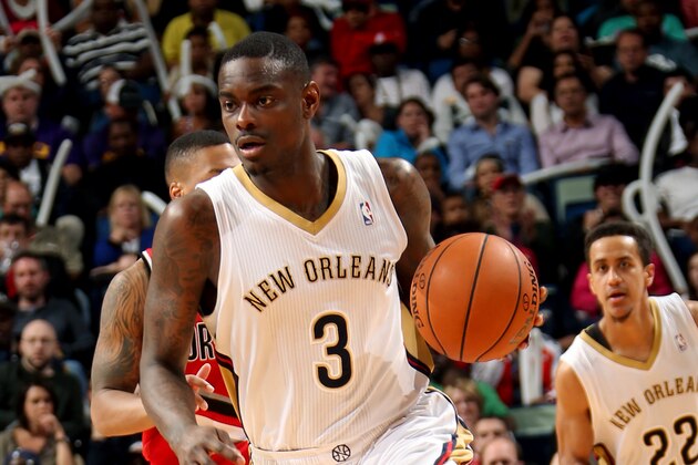 NEW ORLEANS, LA - MARCH 14: Anthony Morrow #3 of the New Orleans Pelicans drives against the Portland Trail Blazers on March 14, 2014 at the Smoothie King Center in New Orleans, Louisiana. NOTE TO USER: User expressly acknowledges and agrees that, by downloading and or using this Photograph, user is consenting to the terms and conditions of the Getty Images License Agreement. Mandatory Copyright Notice: Copyright 2014 NBAE (Photo by Layne Murdoch/NBAE via Getty Images)