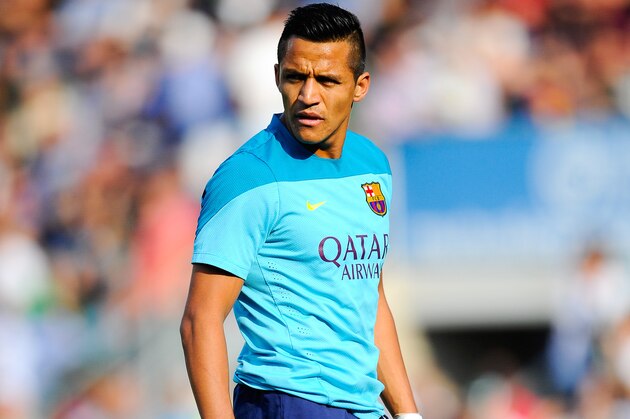 ELCHE, SPAIN - MAY 11: Alexis Sanchez of FC Barcelona looks on during the warm up prior to the La Liga match between Elche FC and FC Barcelona at Estadio Manuel Martinez Valero on May 11, 2014 in Elche, Spain. (Photo by David Ramos/Getty Images) ELCHE, SPAIN - MAY 11: Alexis Sanchez of FC Barcelona looks on during the warm up prior to the La Liga match between Elche FC and FC Barcelona at Estadio Manuel Martinez Valero on May 11, 2014 in Elche, Spain. (Photo by David Ramos/Getty Images)