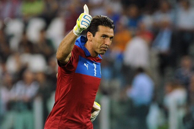 TURIN, ITALY - SEPTEMBER 10:  Gianluigi Buffon of Italy gestures during the FIFA 2014 World Cup Qualifier group B match between Italy and Czech Republic at Juventus Arena on September 10, 2013 in Turin, Italy.  (Photo by Valerio Pennicino/Getty Images)