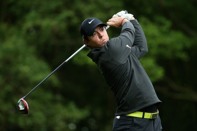 VIRGINIA WATER, ENGLAND - MAY 22:   Rory McIlroy of Northern Ireland  tees off on the  3rd hole during day one of the BMW PGA Championship at Wentworth on May 22, 2014 in Virginia Water, England.  (Photo by Warren Little/Getty Images)