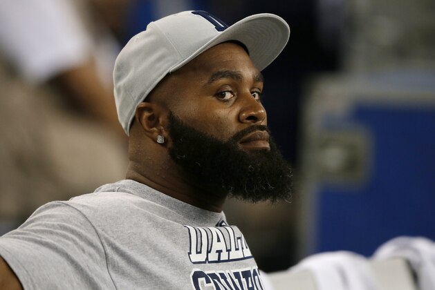 FILE - In this Sept. 8, 2013, file photo, Dallas Cowboys' Anthony Spencer sits on the bench during an NFL football game against the New York Giants in Arlington, Texas. Spencer might need microfracture surgery on his left knee and could miss the rest of the season. (AP Photo/Tony Gutierrez, File)