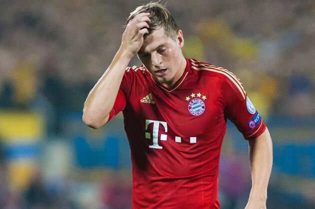 MINSK, BELARUS - OCTOBER 02:  Toni Kroos of FC Bayern Muenchen in action during the UEFA Champions League group stage match between FC Bayern Muenchen and FC BATE Borisov at the Dinamo Stadium on October 2, 2012 in Minsk, Belarus. (Photo by Maksim Malinouski/EuroFootball/Getty Images)