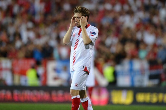 ESTORIL, PORTUGAL - SEPTEMBER 19:  Marko Marin of Sevilla FC in action during the UEFA Europa League group stage match between Estoril Praia and Sevilla FC held on September 19, 2013 at the Antonio Coimbra Da Mota Stadium, in Estoril, Portugal. (Photo by Henriques Da Cunha/EuroFootball/Getty Images)