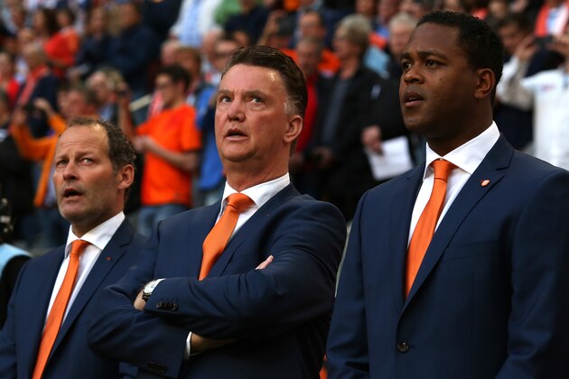 AMSTERDAM, NETHERLANDS - MAY 17: Holland manager Louis van Gaal stands with assistant managers Danny Blind (L) and Patrick Kluivert (R) during the International Friendly match between The Netherlands and Ecuador at The Amsterdam Arena on May 17, 2014 in Amsterdam, Netherlands. (Photo by Charlie Crowhurst/Getty Images)