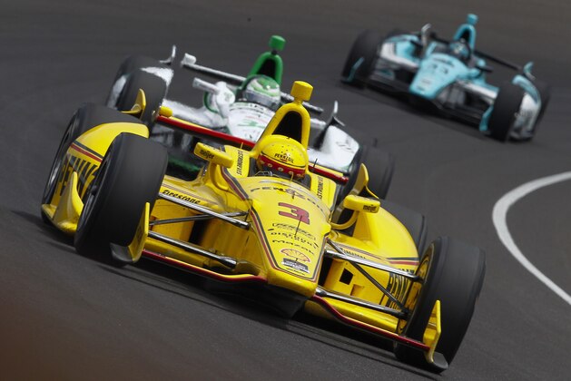 INDIANAPOLIS, IN - MAY 19: Helio Castroneves of Brazil, driver of the #3 Pennzoil Team Penske Chevrolet Dallara during practice for the Indy 500 at the Indianapolis Motor Speedway on May 19, 2014 in Indianapolis, Indiana. (Photo by Michael Hickey/Getty Images)
