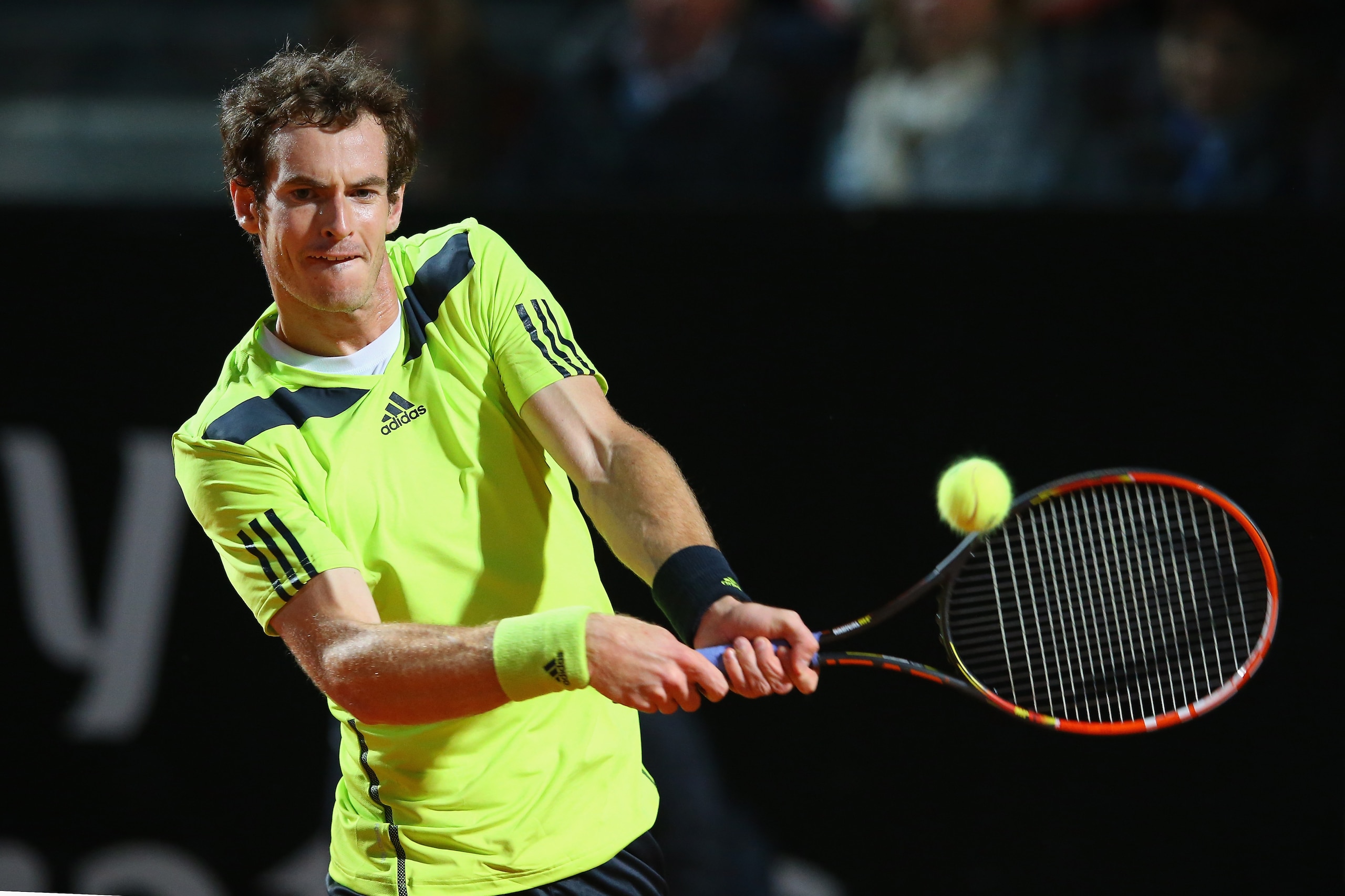 ROME, ITALY - MAY 16:  Andy Murray of Great Britain plays a backhand in his match against Rafael Nadal of Spain during day six of the Internazionali BNL d'Italia tennis 2014 on May 16, 2014 in Rome, Italy.  (Photo by Julian Finney/Getty Images)