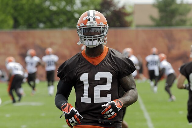 Cleveland Browns wide receiver Josh Gordon during an off-season practice at the NFL football team's facility in Berea, Ohio Wednesday, May 21, 2014. (AP Photo/Mark Duncan) Cleveland Browns wide receiver Josh Gordon during an off-season practice at the NFL football team's facility in Berea, Ohio Wednesday, May 21, 2014. (AP Photo/Mark Duncan)