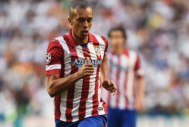 LISBON, PORTUGAL - MAY 24:  Miranda of Club Atletico de Madrid in action during the UEFA Champions League Final between Real Madrid and Atletico de Madrid at Estadio da Luz on May 24, 2014 in Lisbon, Portugal.  (Photo by Laurence Griffiths/Getty Images)