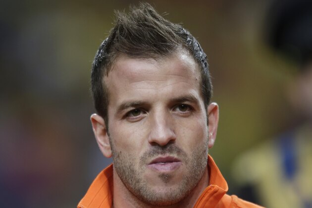 Netherlands' Rafael van der Vaart lines up prior to the  international friendly soccer match between Netherlands and Colombia at ArenA stadium in Amsterdam, Netherlands, Tuesday Nov. 19, 2013. (AP Photo/Peter Dejong)