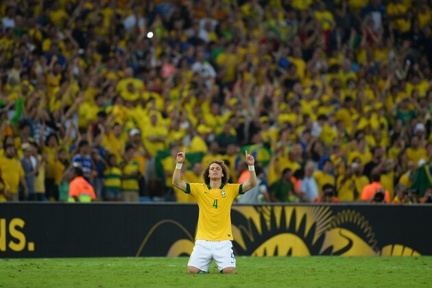 RIO DE JANEIRO, BRAZIL - JUNE 30:  David Luiz of Brazil celebrates at the end of the FIFA Confederations Cup Brazil 2013 Final match between Brazil and Spain at Maracana on June 30, 2013 in Rio de Janeiro, Brazil.  (Photo by Laurence Griffiths/Getty Images)