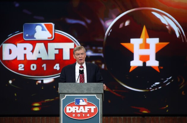 SECAUCUS, NJ - JUNE 5: Commissioner Allan H. Bud Selig announces that the Houston Astros have selected Brady Aiken number one overall during the MLB First-Year Player Draft at the MLB Network Studio on June 5, 2014 in Secacucus, New Jersey. (Photo by Rich Schultz/Getty Images)