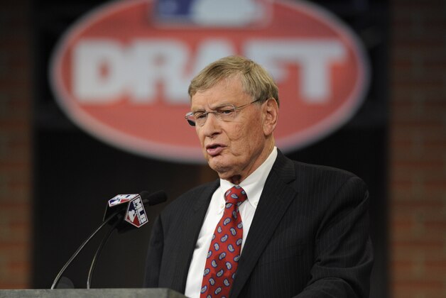 Commissioner of Major League Baseball Bud Selig announces the selections during the 2014 MLB baseball draft Thursday, June 5, 2014, in Secaucus, N.J. (AP Photo/Bill Kostroun)