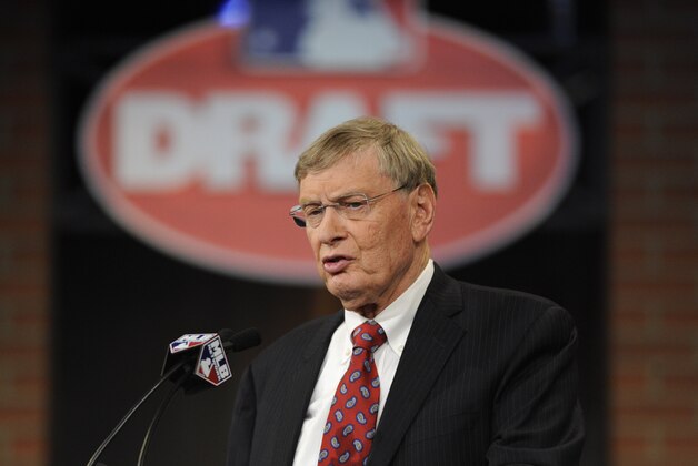 Commissioner of Major League Baseball Bud Selig announces the selections during the 2014 MLB baseball draft Thursday, June 5, 2014, in Secaucus, N.J. (AP Photo/Bill Kostroun)