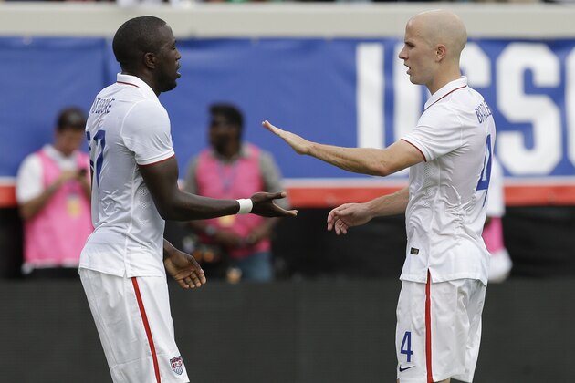 JACKSONVILLE, FL - JUNE 07: Midfielder Michael Bradley #4 of the United States congratulates forward Jozy Altidore #17 after Altidore's first half goal during the international friendly match against Nigeria at EverBank Field on June 7, 2014 in Jacksonville, Florida. (Photo by Mike Zarrilli/Getty Images)
