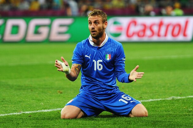 KIEV, UKRAINE - JUNE 24: Daniele De Rossi of Italy reacts after a chance on goal during the UEFA EURO 2012 quarter final match between England and Italy at The Olympic Stadium on June 24, 2012 in Kiev, Ukraine.  (Photo by Laurence Griffiths/Getty Images)