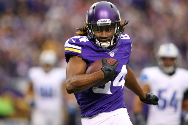 MINNEAPOLIS, MN - DECEMBER 29:  Cordarrelle Patterson #84 of the Minnesota Vikings carries the ball 50 yards for a touchdown against the Detroit Lions on December 29, 2013 at Mall of America Field at the Hubert H. Humphrey Metrodome in Minneapolis, Minnesota. (Photo by Adam Bettcher/Getty Images)