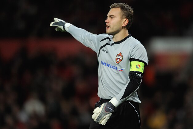 MANCHESTER, ENGLAND - NOVEMBER 03:  Igor Akinfeev of CSKA Moscow issues instructions during the UEFA Champions League Group B match between Manchester United and CSKA Moscow at Old Trafford on November 3, 2009 in Manchester, England.  (Photo by Michael Regan/Getty Images)