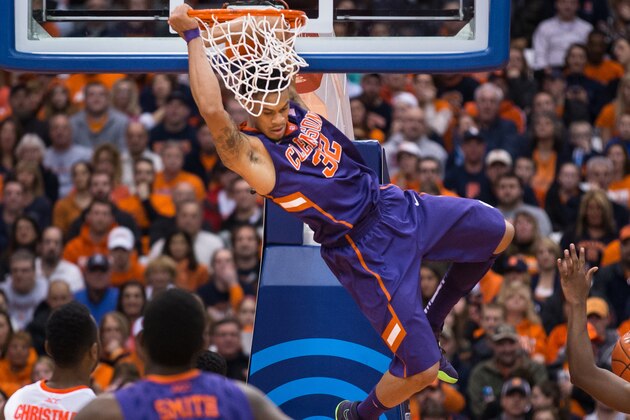 SYRACUSE, NY - FEBRUARY 9:  K.J. McDaniels #32 of the Clemson Tigers slam dunks the ball during the second half against the Syracuse Orange on February 9, 2014 at The Carrier Dome in Syracuse, New York.  Syracuse defeats Clemson 57-44. (Photo by Brett Carlsen/Getty Images)