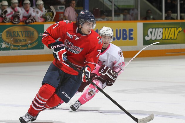 PETERBOROUGH, ON - FEBRUARY 6:  Michael Dal Colle #71 of the Oshawa Generals skates with the puck against the Peterborough Petes during an OHL game at the Peterborough Memorial Centre on February 6, 2014 in Peterborough, Ontario, Canada. The Petes defeated the Generals 4-3 in a overtime shoot-out. (Photo by Claus Andersen/Getty Images)
