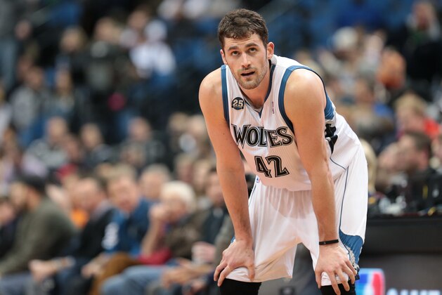 MINNEAPOLIS, MN - JANUARY 8:  Kevin Love #42 of the Minnesota Timberwolves stands on the court against the Phoenix Suns on January 8, 2014 at Target Center in Minneapolis, Minnesota. NOTE TO USER: User expressly acknowledges and agrees that, by downloading and or using this Photograph, user is consenting to the terms and conditions of the Getty Images License Agreement. Mandatory Copyright Notice: Copyright 2014 NBAE (Photo by Jordan Johnson/NBAE via Getty Images)